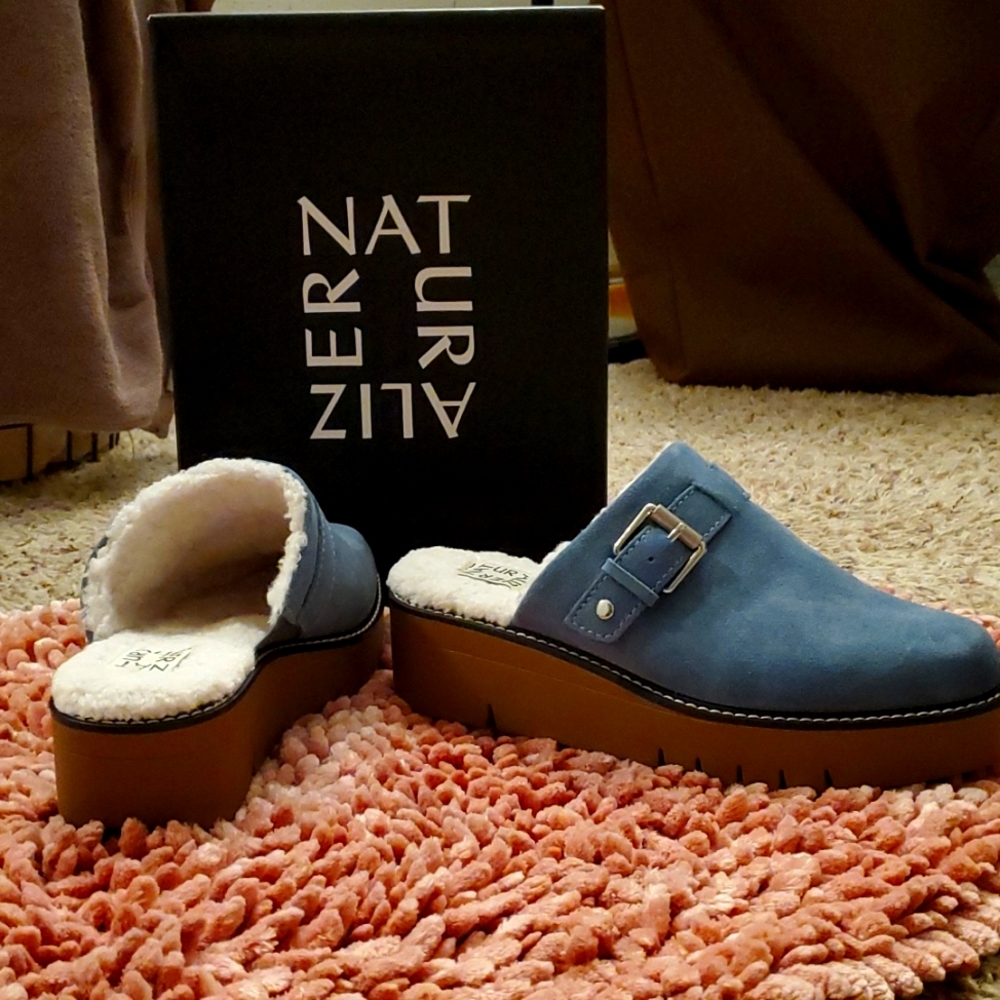 ***NIB*** NATURALIZER WOMENS CLOGS